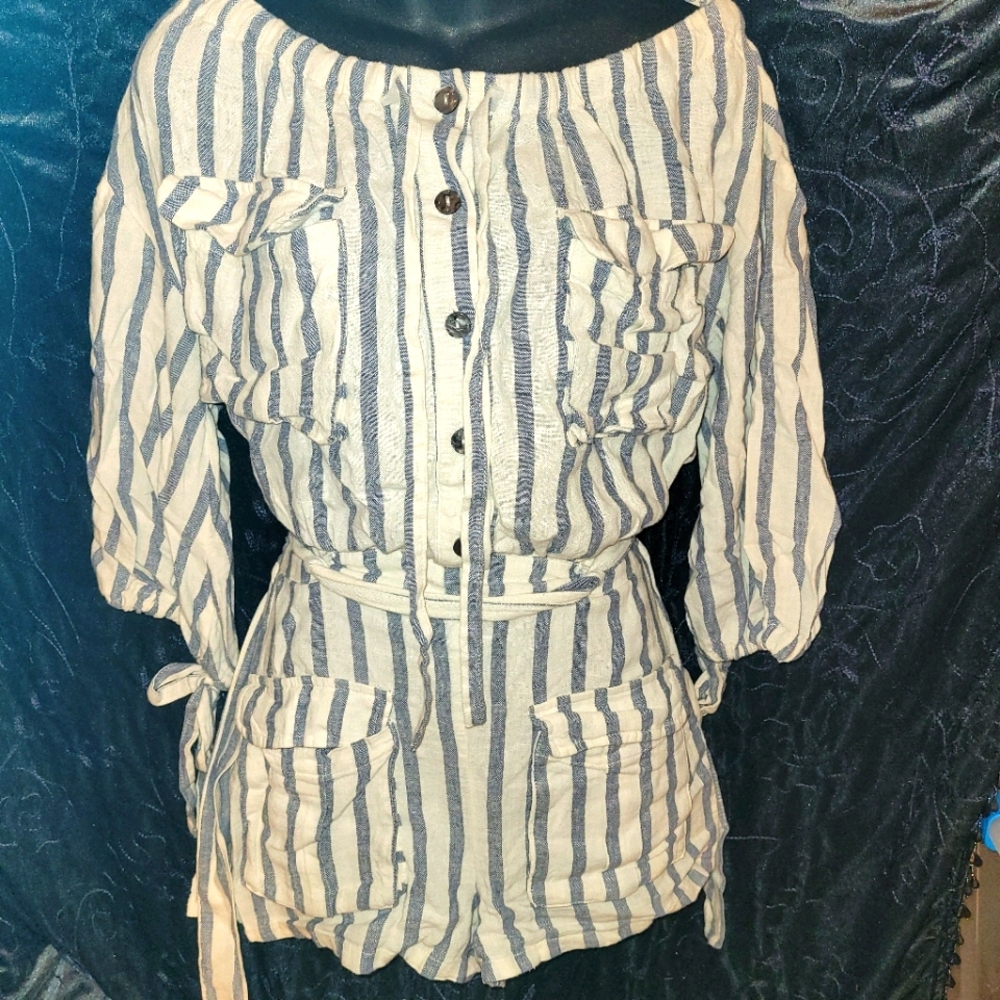 On or off the shoulder shorts romper